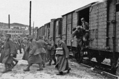 2.-Polnische-Gefangene-am-Hemeraner-bahnhof-1939